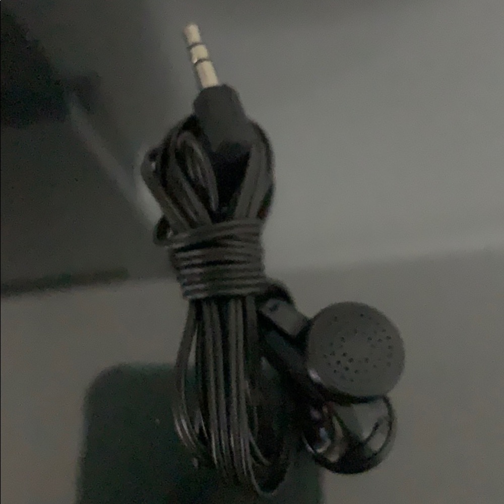 Woman’s Earphone
